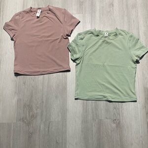 Yogalicious Airlite Melissa Crop Tee in Soft Pink